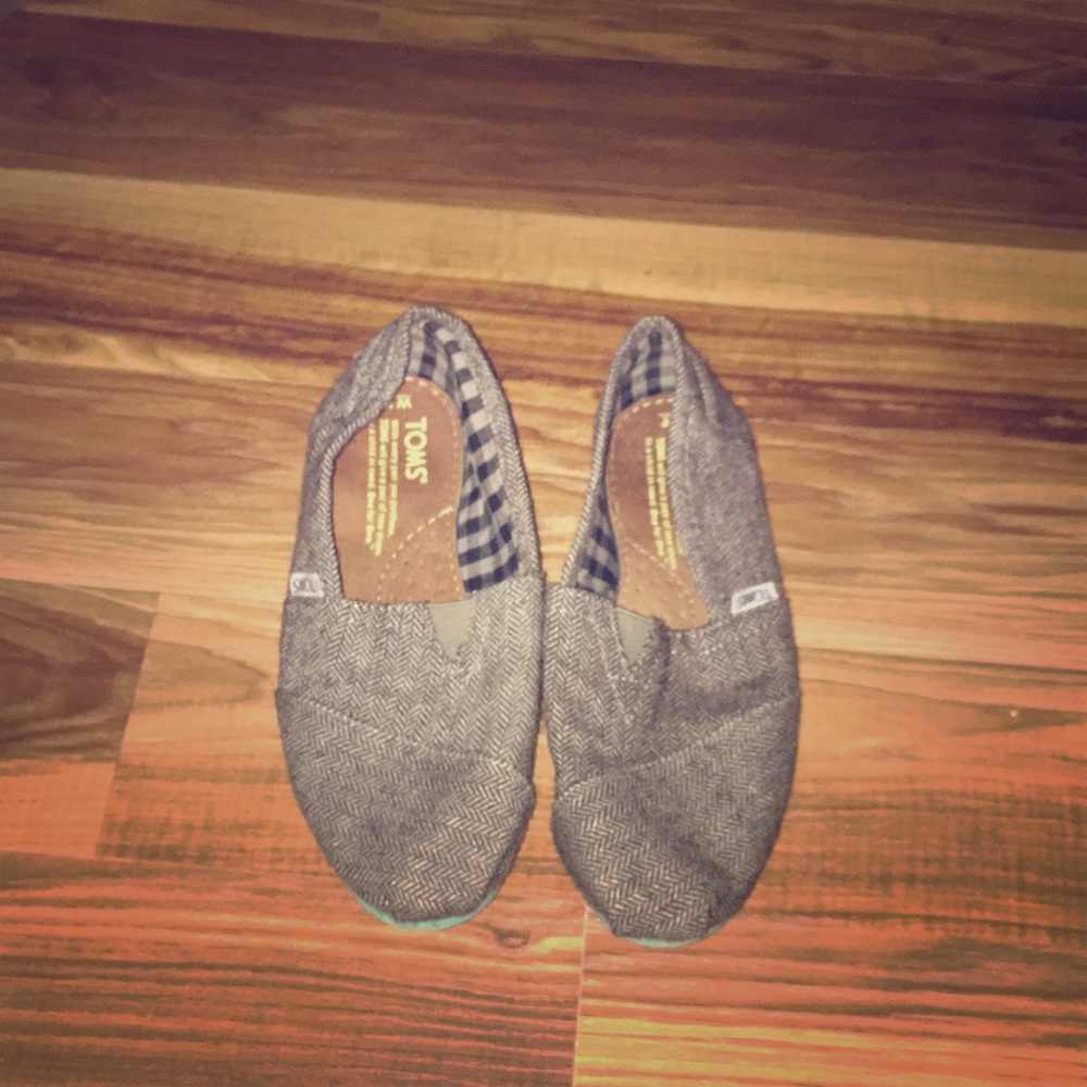 Brown Houndstooth Women’s Classic Toms